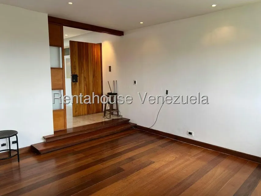 Apartamento (1 Nivel) en Alquiler en Los Naranjos del Cafetal, Distrito Metropolitano - 29