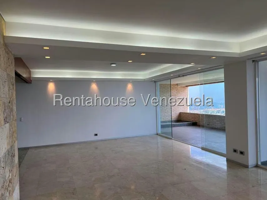 Apartamento (1 Nivel) en Alquiler en Los Naranjos del Cafetal, Distrito Metropolitano - 6