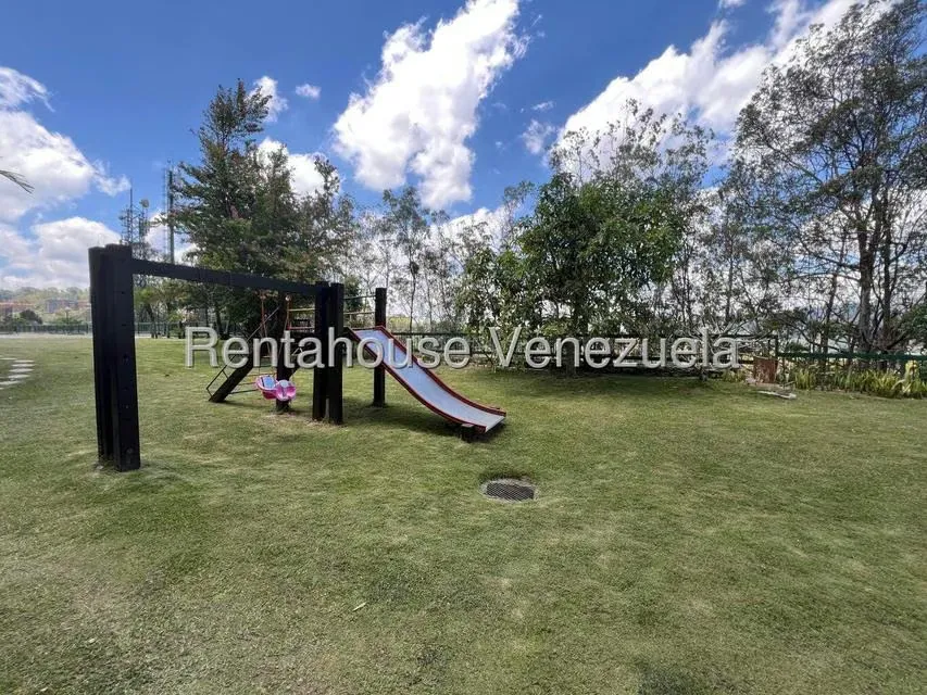 Apartamento (1 Nivel) en Alquiler en Los Naranjos del Cafetal, Distrito Metropolitano - 51