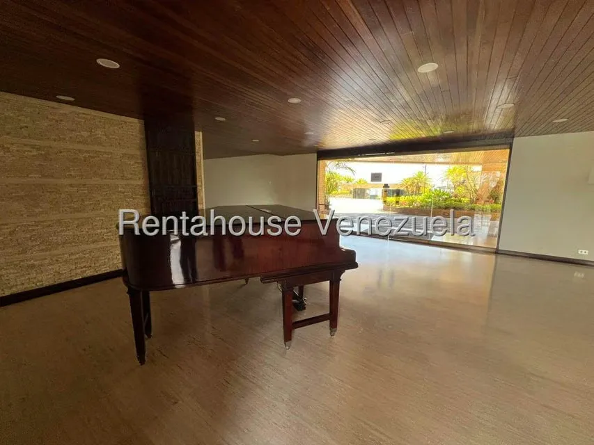 Apartamento (1 Nivel) en Alquiler en Los Naranjos del Cafetal, Distrito Metropolitano - 59