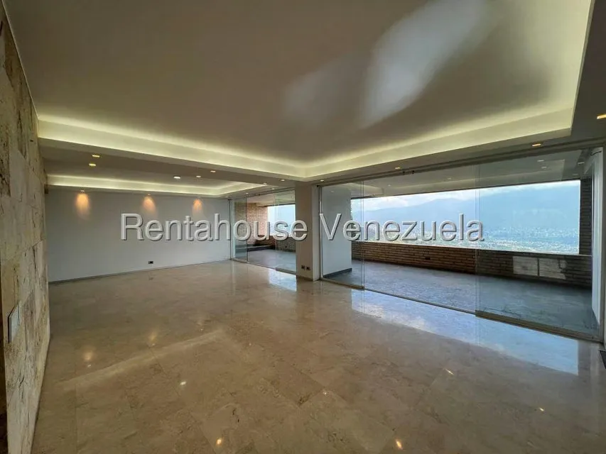 Apartamento (1 Nivel) en Alquiler en Los Naranjos del Cafetal, Distrito Metropolitano - 8