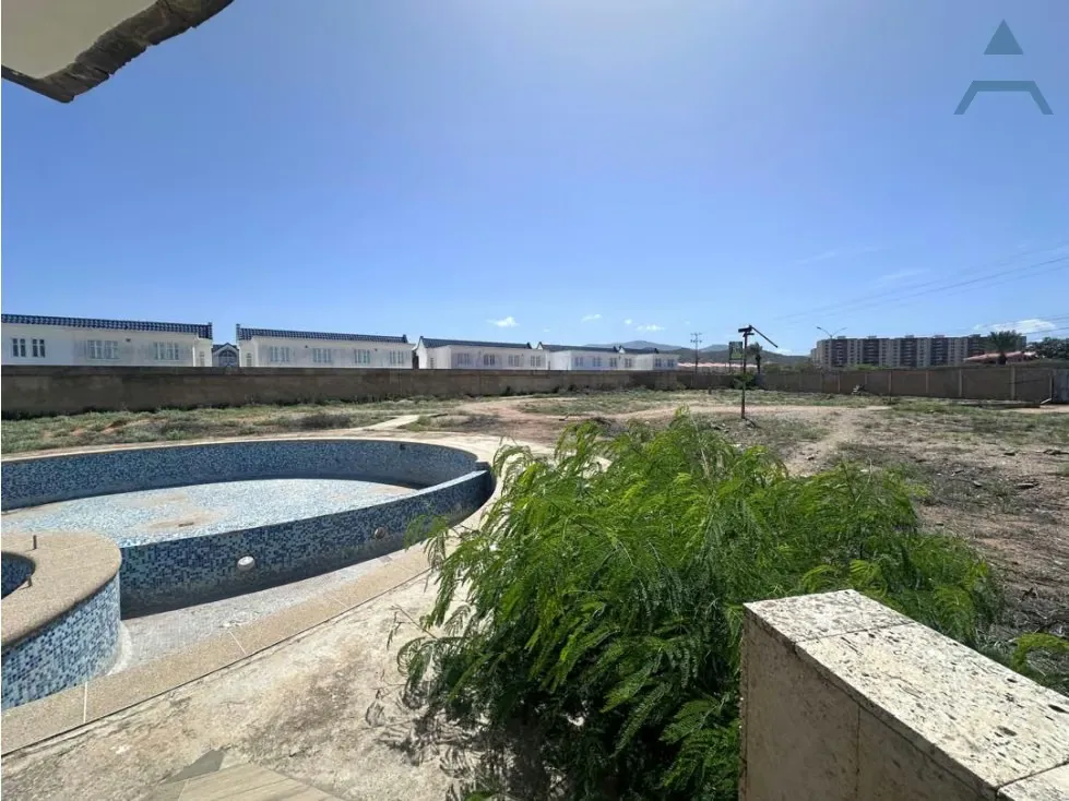 Se vende Edificio 11000m² Porlamar - 35
