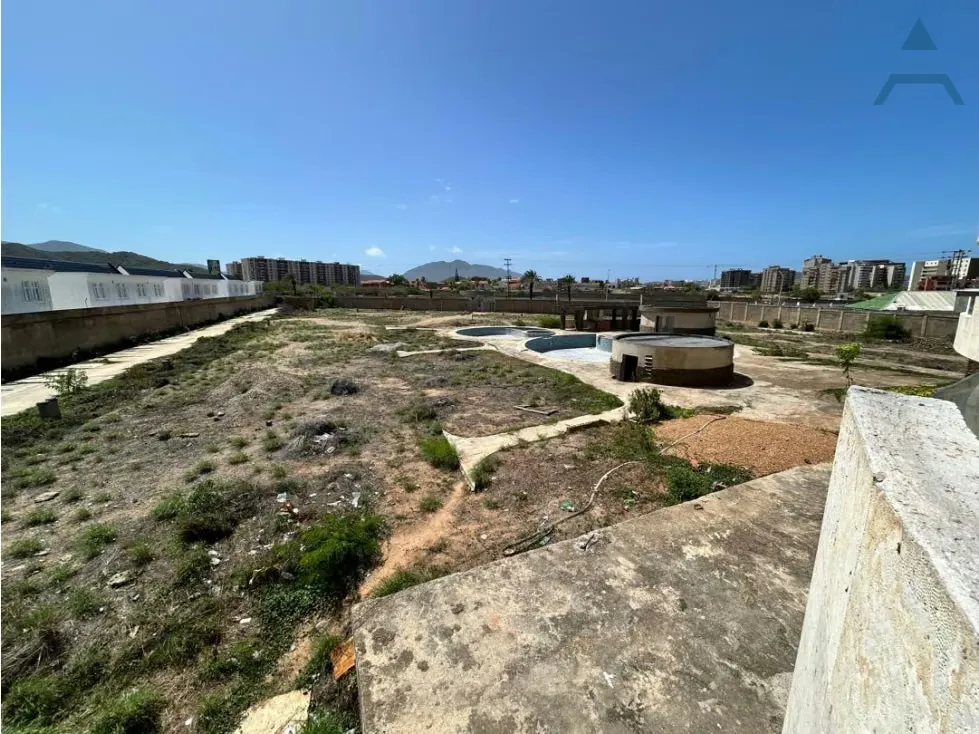 Se vende Edificio 11000m² Porlamar - 42