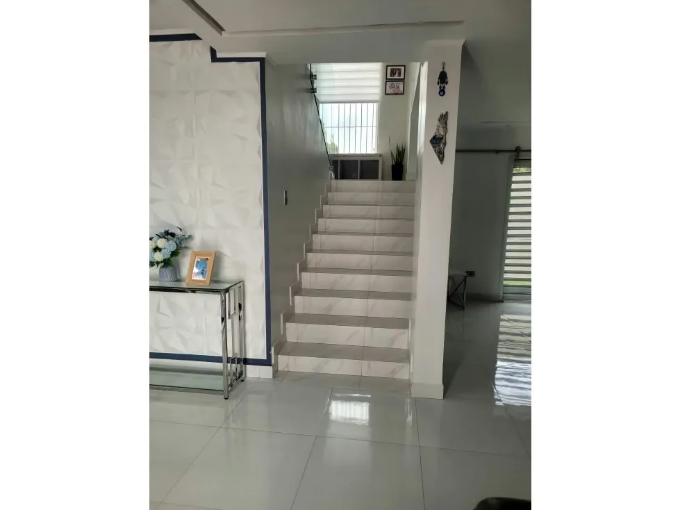 Vendo casas 600m2 20h/20b/20p Puerto Ordaz 7556 - 7