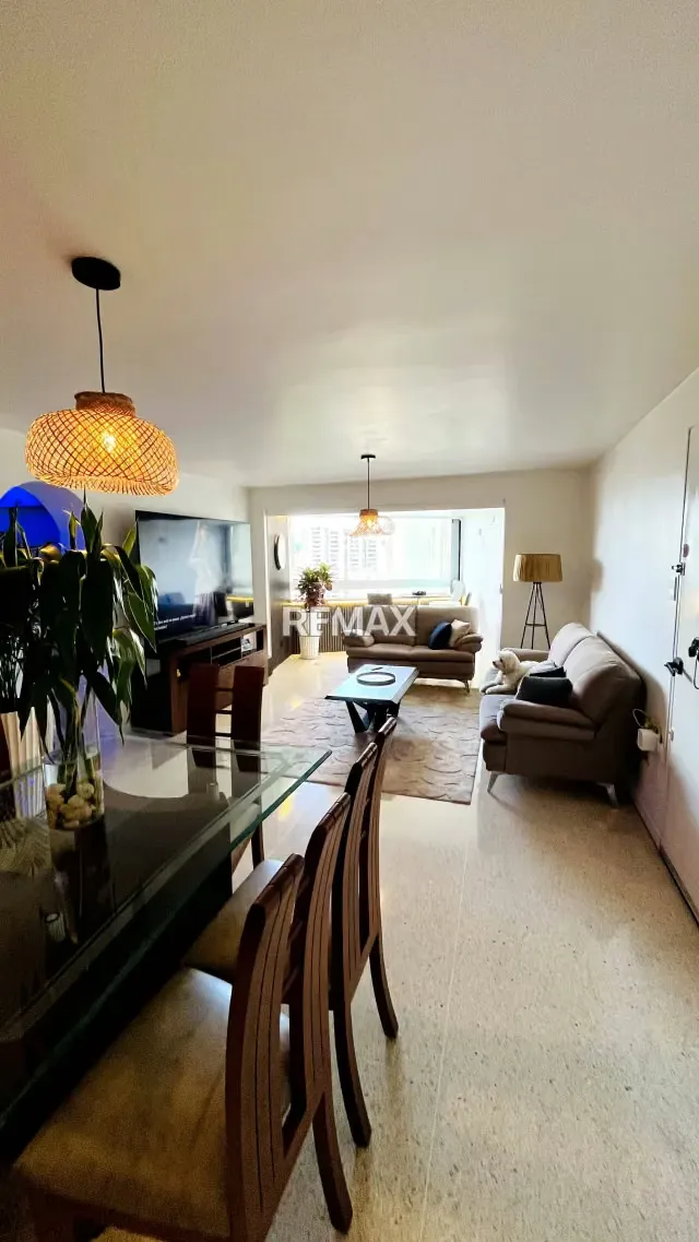 SE VENDE APARTAMENTO EN LA AVENIDA LIBERTADOR - 17