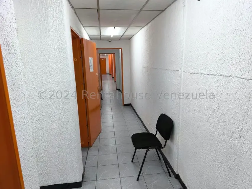 Comercial (Oficina) en Alquiler en Parroquia La Candelaria, Distrito Metropolitano - 7