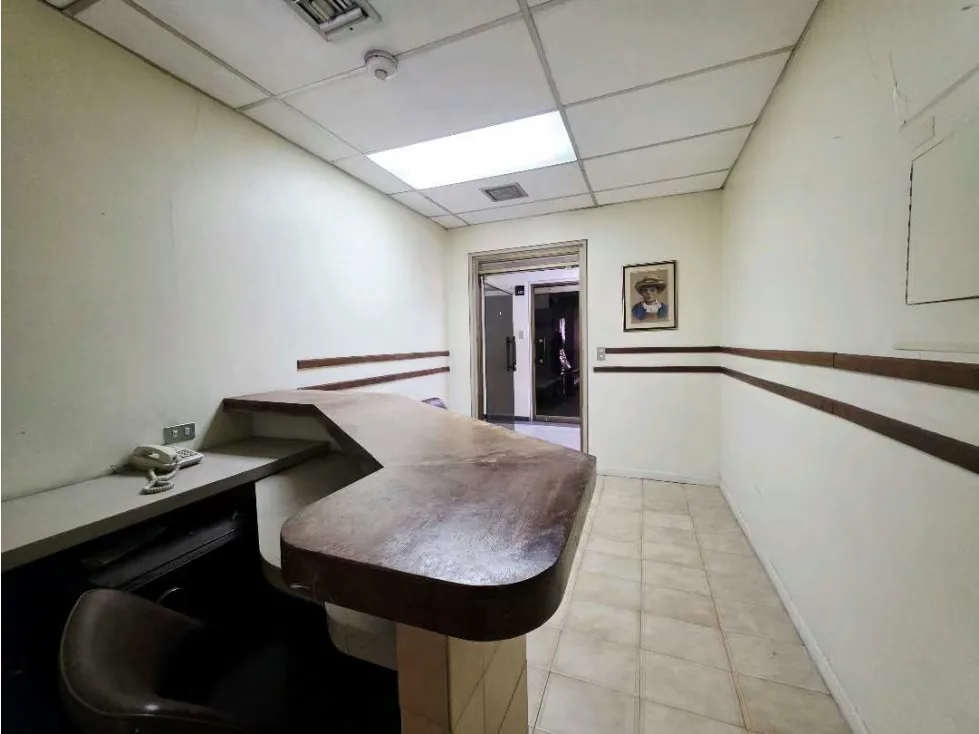 Se vende consultorio médico 53m2 San Bernardino 5261 - 11
