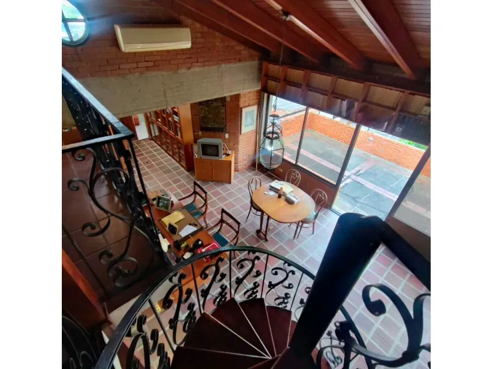 Se vende PH duplex 330m2 Los Palos Grandes 8382 - 2