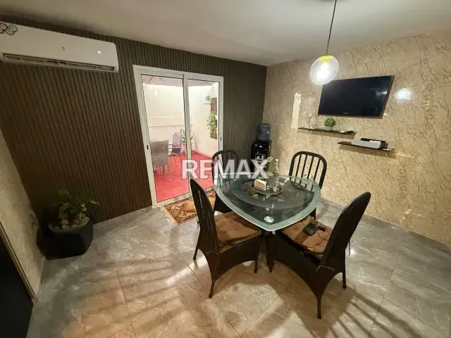 Town House en Venta Amoblado - 5