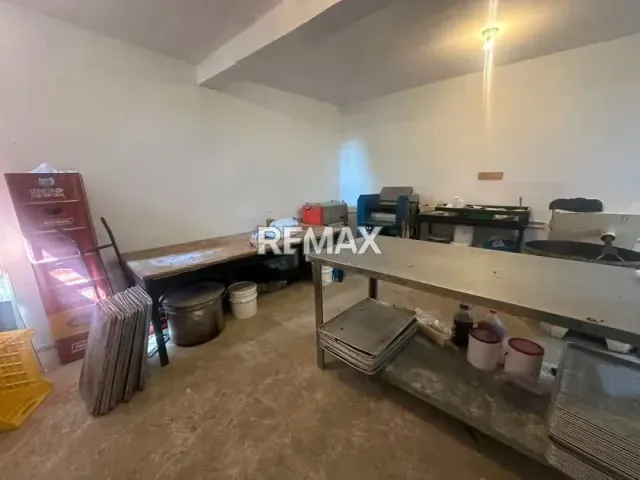 LOCAL COMERCIAL EN SABANETA, EXCELENTE OPORTUNIDAD - 18