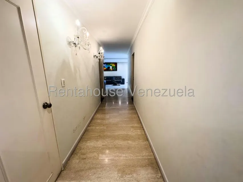 Apartamento (1 Nivel) en Venta en Los Naranjos del Cafetal, Distrito Metropolitano - 4