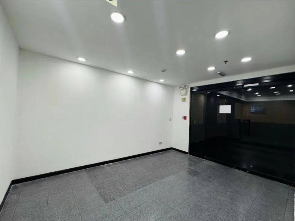 Se alquila oficina 431m2 Chacao - 15
