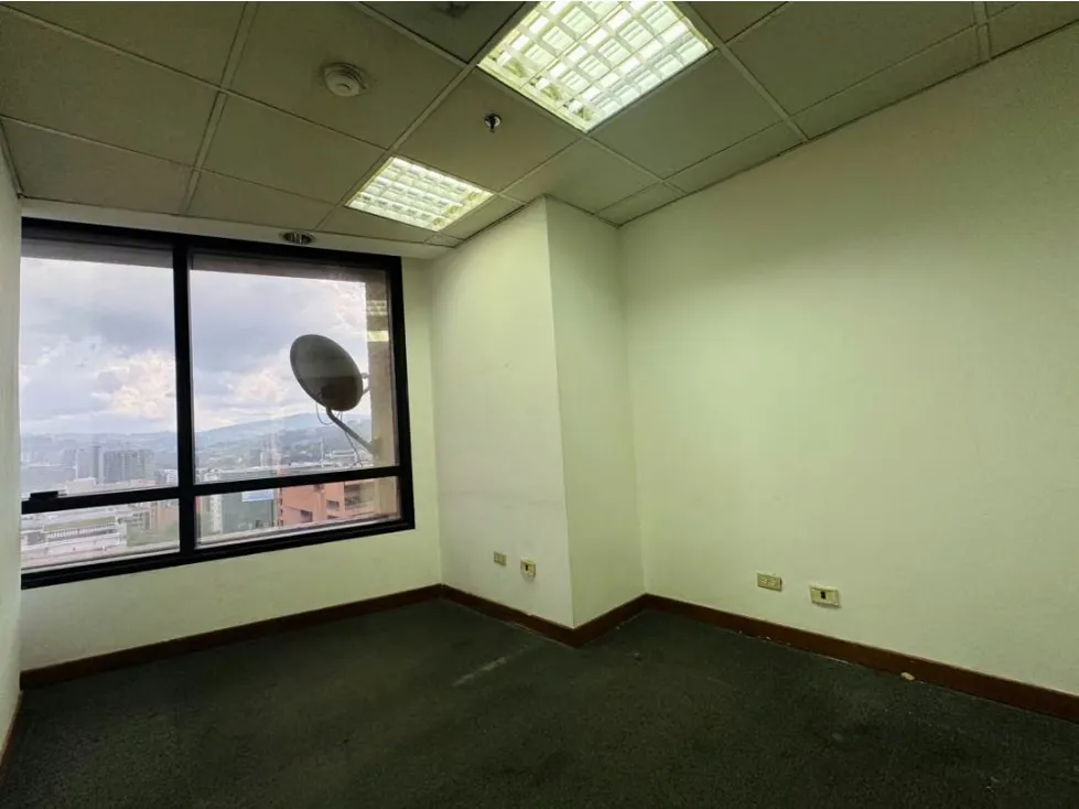 Se alquila oficina 431m2 Chacao - 17
