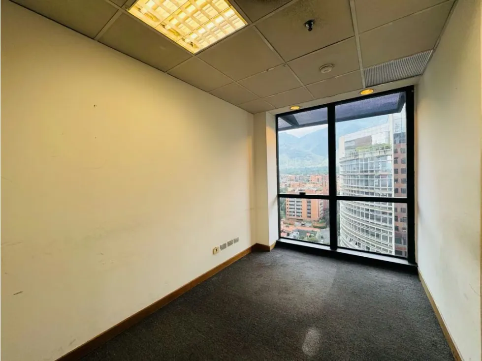 Se alquila oficina 431m2 Chacao - 7