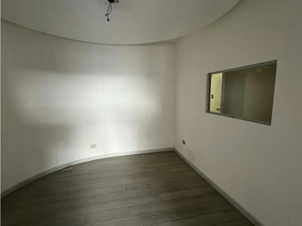 En Alquiler Oficina de 117m2 en El Rosal. Chacao - Caracas - 4