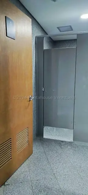 Oficina en Venta en Las Mercedes, Distrito Metropolitano - 68