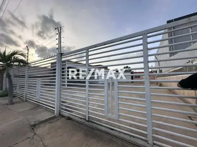 Galpon -Taller En Venta, Urb Casacoima, Municipio Carirubana, estado falcon