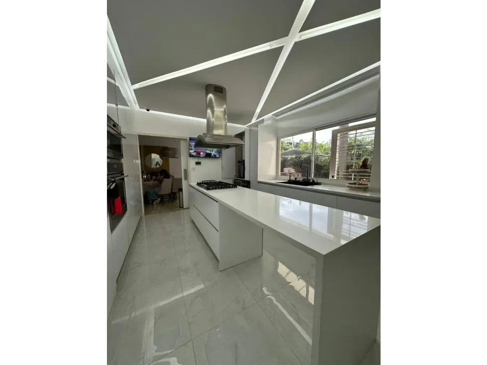 Casa en venta 1300m², Santa Paula - 3