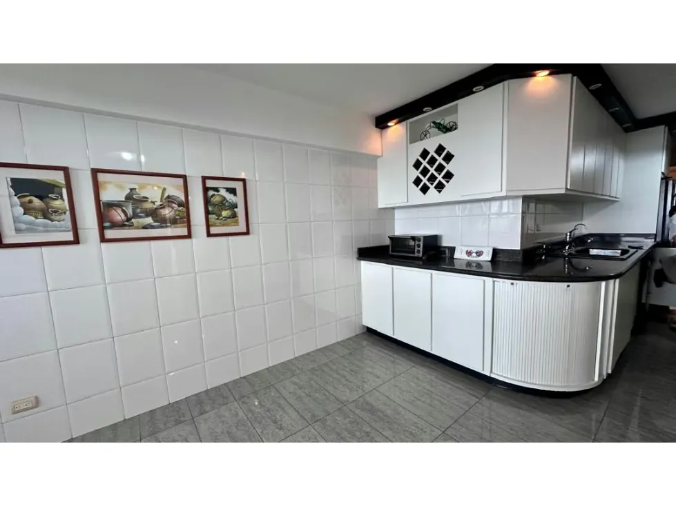 Vendo apartamento 231m2 Lomas de Prados del Este 4592 - 28