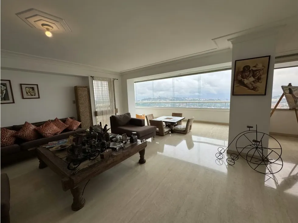 Vendo apartamento 231m2 Lomas de Prados del Este 4592 - 48