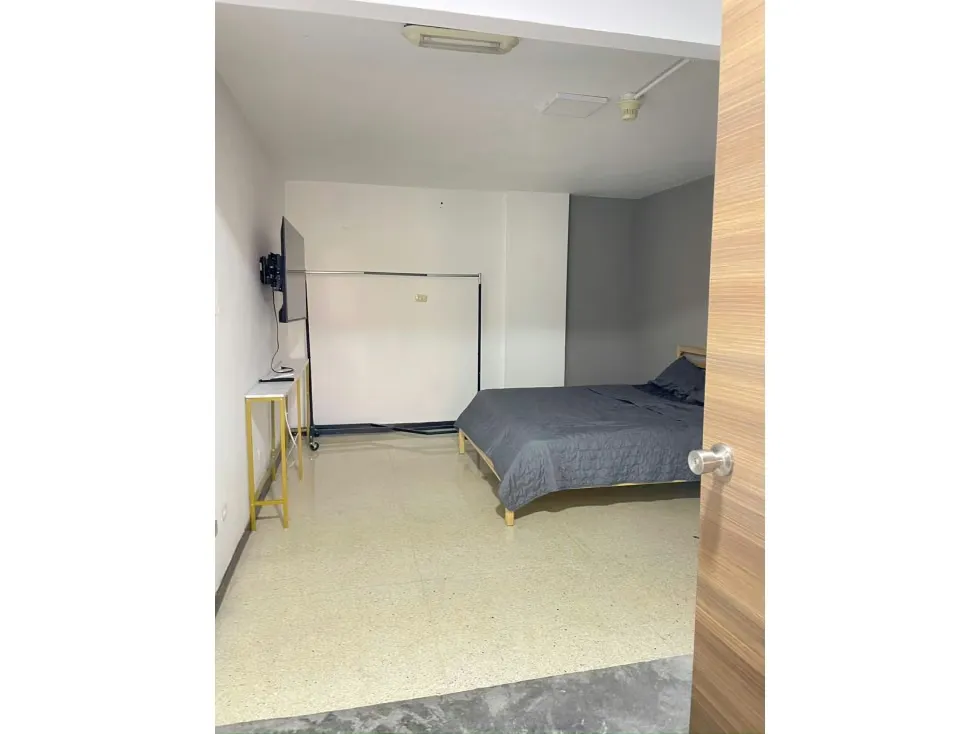 Se alquila oficina 185m² 2h/3b/2p Las Mercedes - 5