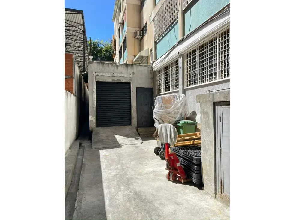 Se alquila oficina 185m² 2h/3b/2p Las Mercedes - 7