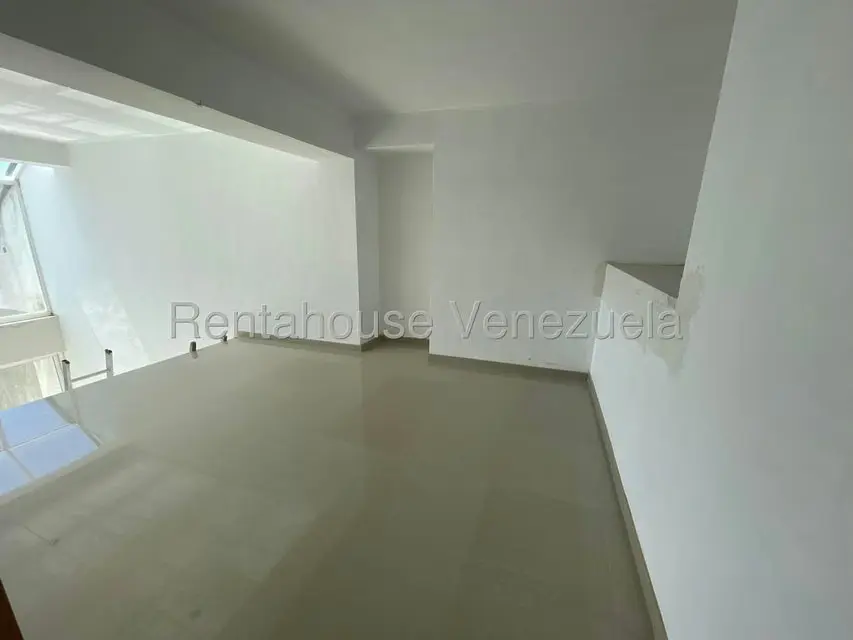 Apartamento (Penthouse) en Venta en Agua Sal, Miranda - 8