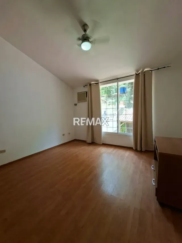 TOWNHOUSE EN VENTA EN LA ENTRADA NAGUANAGUA - 13