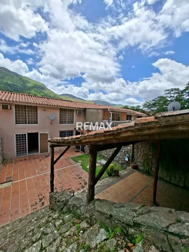 TOWNHOUSE EN VENTA EN LA ENTRADA NAGUANAGUA - 20