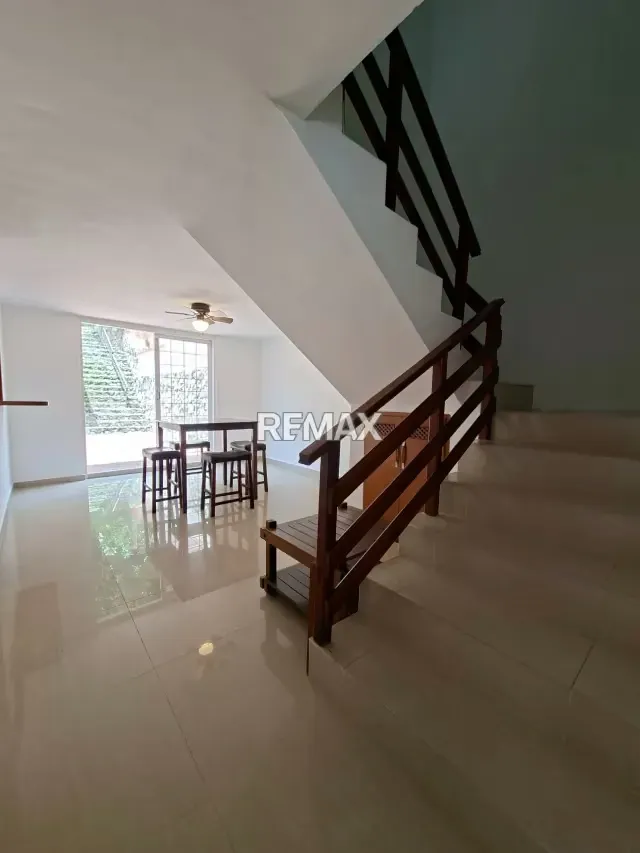 TOWNHOUSE EN VENTA EN LA ENTRADA NAGUANAGUA - 5