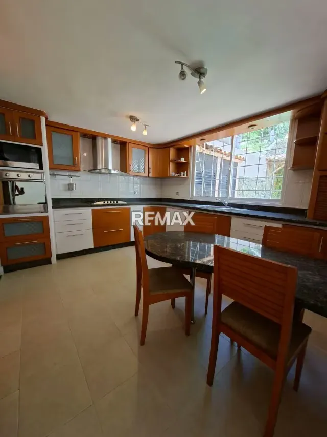 TOWNHOUSE EN VENTA EN LA ENTRADA NAGUANAGUA - 6