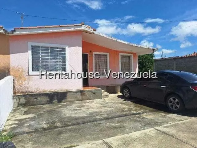 Casa (1 Nivel) en Alquiler en Hacienda Yucatan, Lara - 2