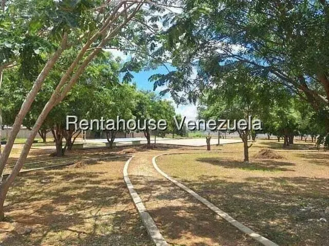 Casa (1 Nivel) en Alquiler en Hacienda Yucatan, Lara - 20