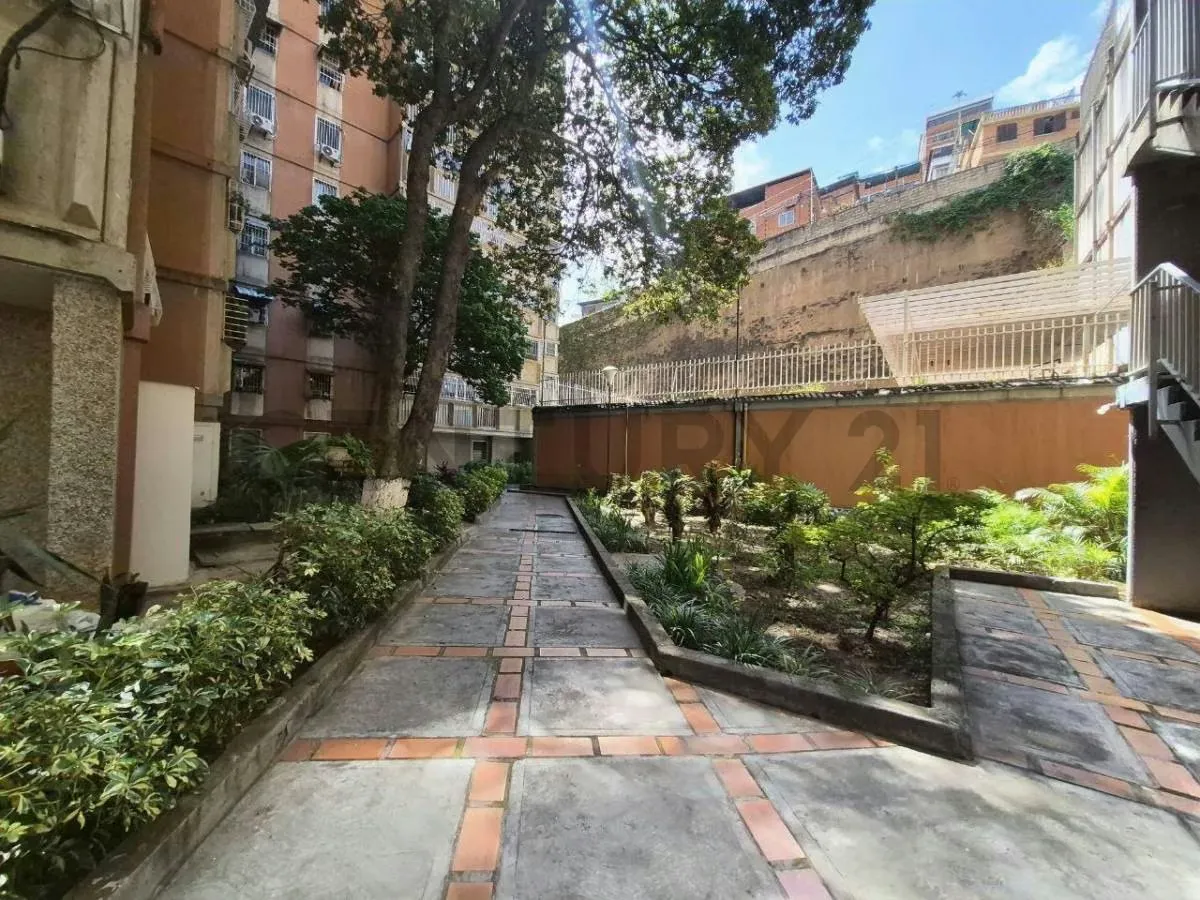 Apartamento listo para habitar, en Urb. Las Clavelinas. Macaracuay. - 8