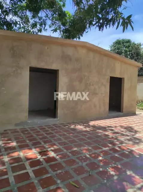 Residencia Multifuncional en Vía Principal de Apostadero Agua de Vaca - 14