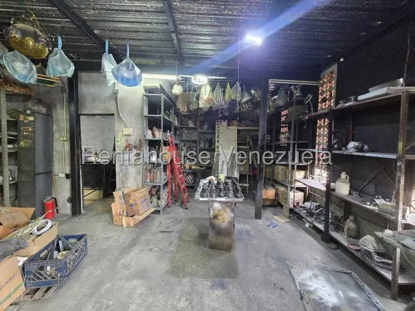 Edificio en Venta en Catia, Distrito Metropolitano - 26