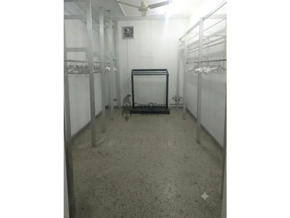 Se alquila o se vende local o Casa Comercial en el Viñedo - 13