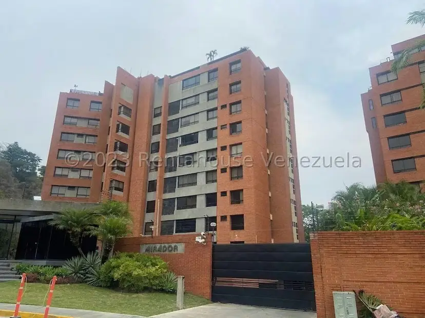 Apartamento (1 Nivel) en Alquiler en Colinas de Valle Arriba, Distrito Metropolitano