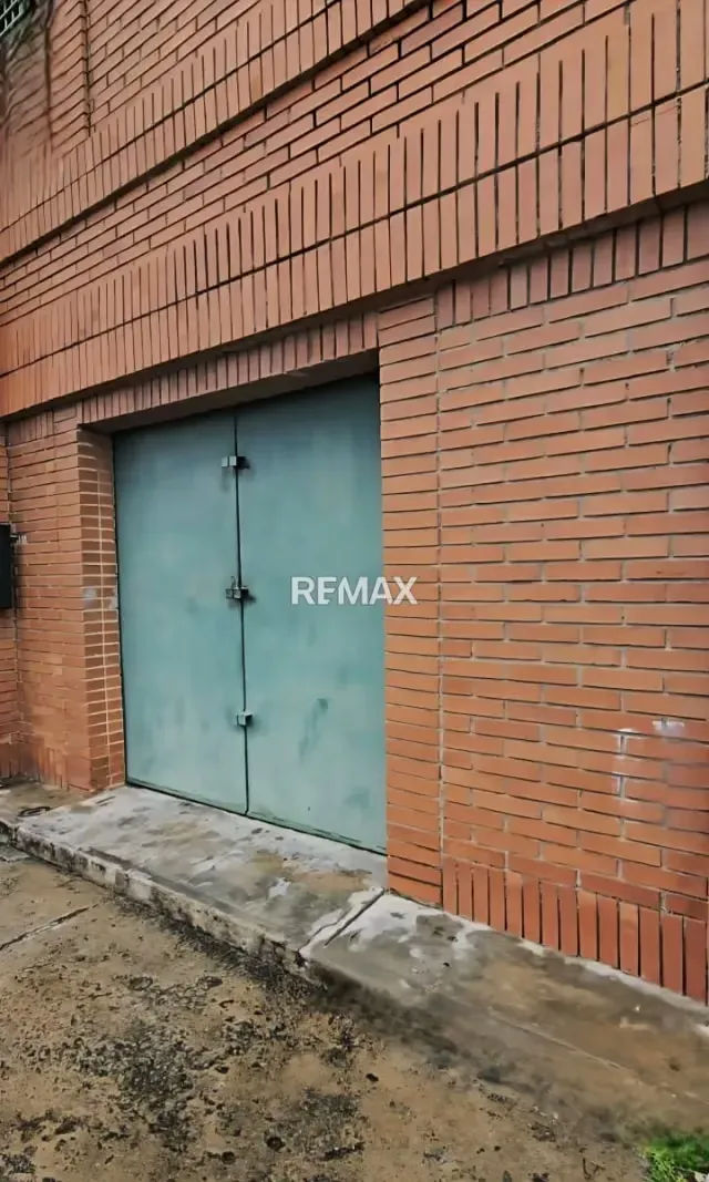 SE VENDE LOCAL COMERCIAL A PIE DE CALLE EN EL DISTRIBUIDOR SAN BLAS DE VALENCIA - 10