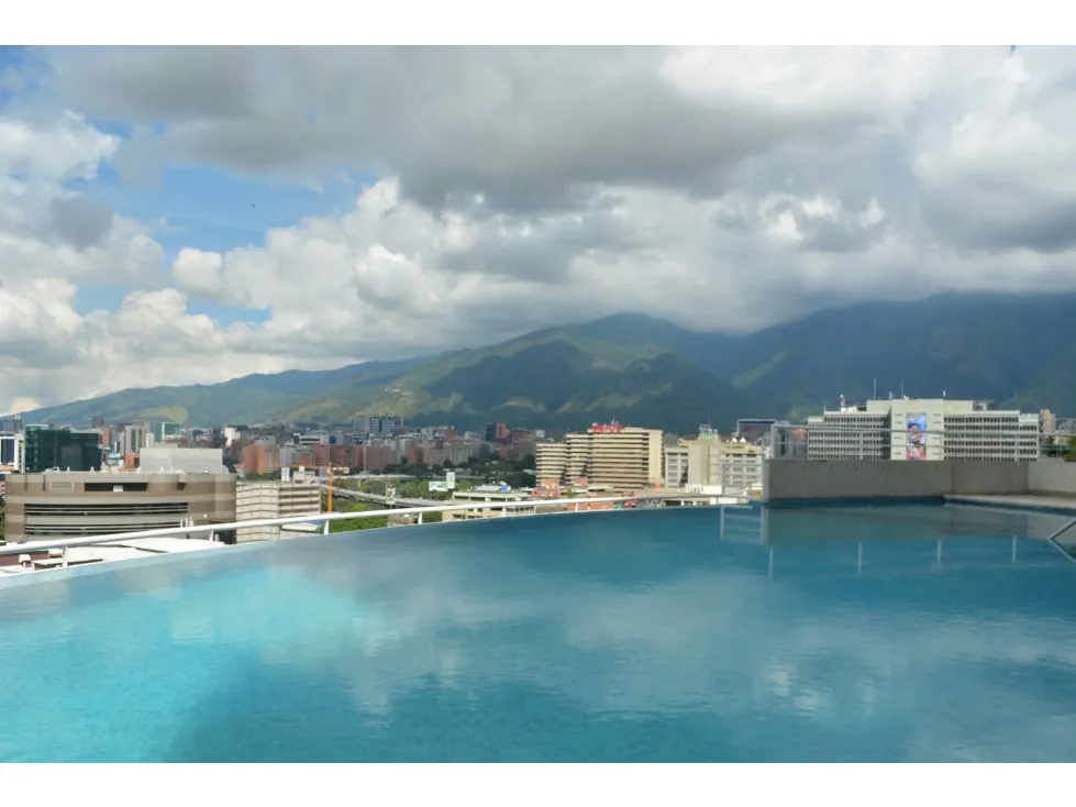 Vendo Ph duplex 354m2 Lomas de Las Mercedes 5334