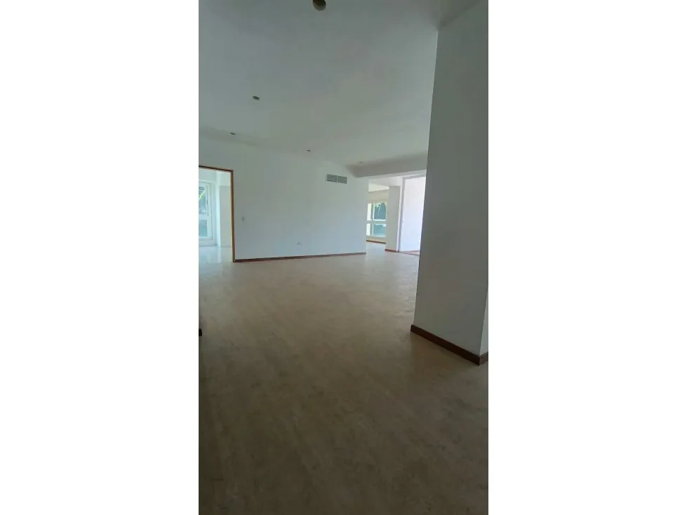 Vendo Ph duplex 354m2 Lomas de Las Mercedes 5334 - 25