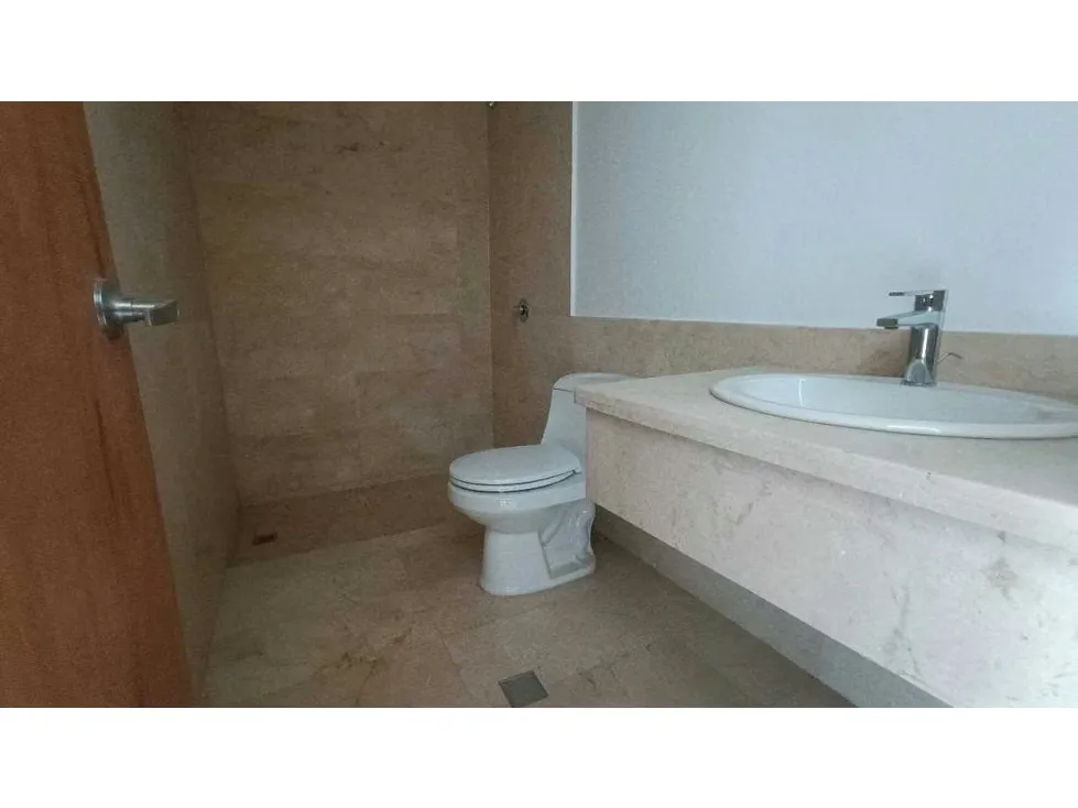 Vendo Ph duplex 354m2 Lomas de Las Mercedes 5334 - 28