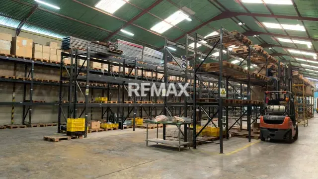 VENTA DE EXCLUSIVO GALPÓN INDUSTRIAL CON OFICINAS CORPORATIVAS - ZONA INDUSTRIAL EL ENCANTADO - 3