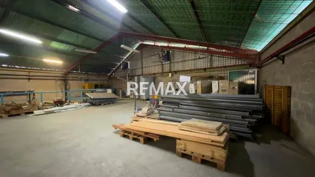 VENTA DE EXCLUSIVO GALPÓN INDUSTRIAL CON OFICINAS CORPORATIVAS - ZONA INDUSTRIAL EL ENCANTADO - 6