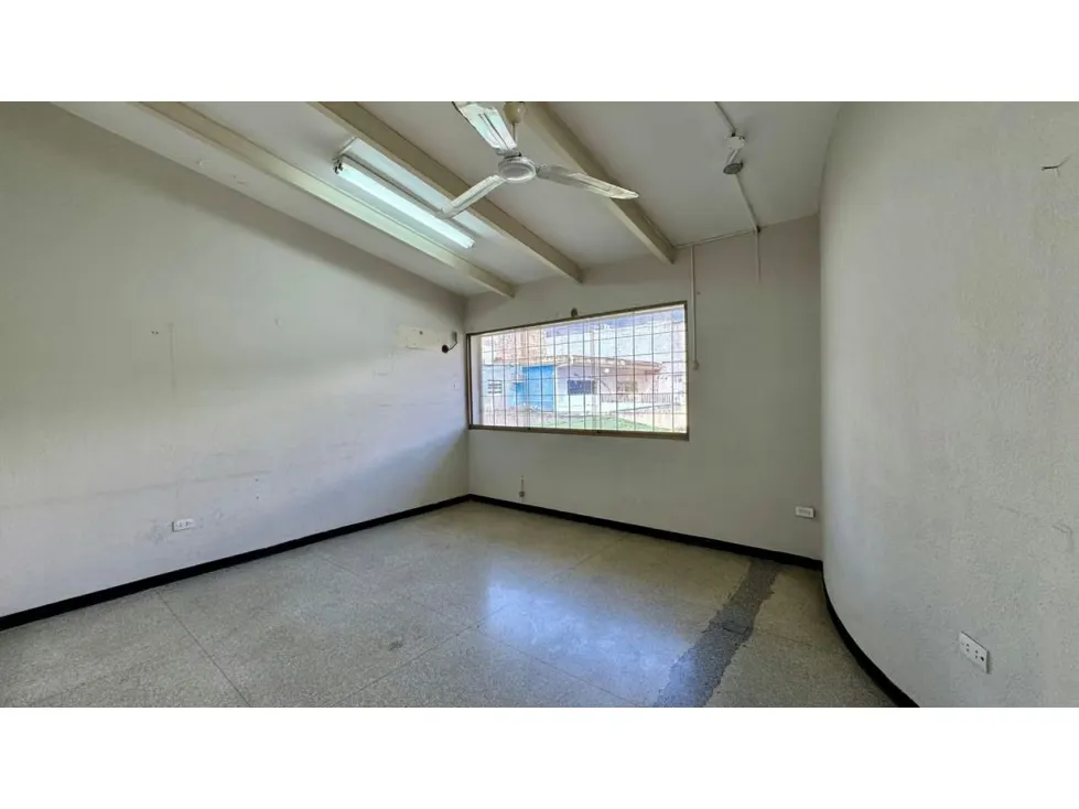 VENTA CASA COMERCIAL CHUAO - 18