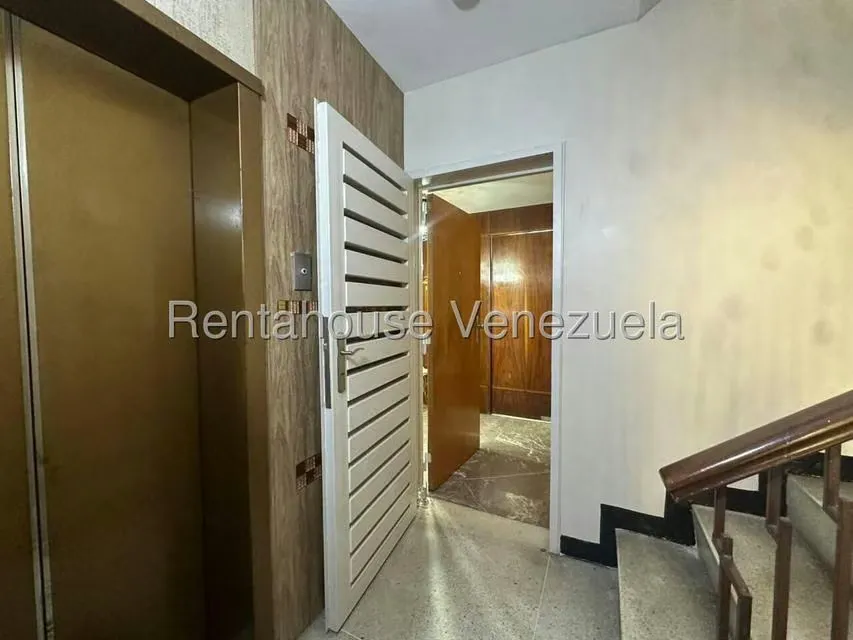 Apartamento (1 Nivel) en Venta en San Bernardino, Distrito Metropolitano - 2