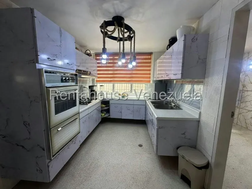 Apartamento (1 Nivel) en Venta en San Bernardino, Distrito Metropolitano - 11