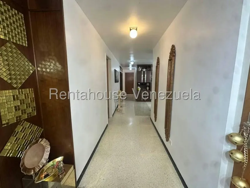 Apartamento (1 Nivel) en Venta en San Bernardino, Distrito Metropolitano - 14