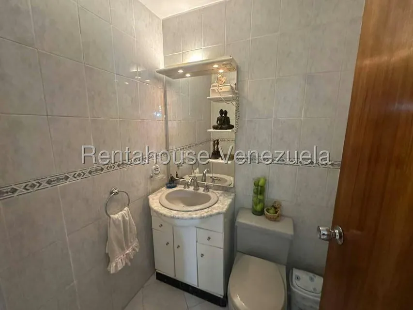 Apartamento (1 Nivel) en Venta en San Bernardino, Distrito Metropolitano - 15