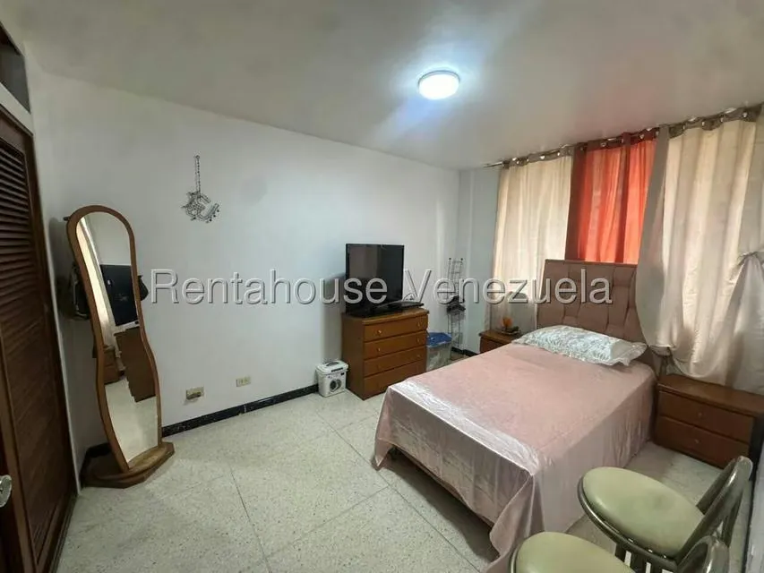Apartamento (1 Nivel) en Venta en San Bernardino, Distrito Metropolitano - 19